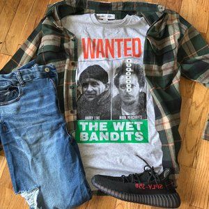 home alone™ the wet bandits graphic tee